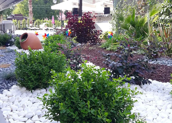 Mendos Garden Exclusive