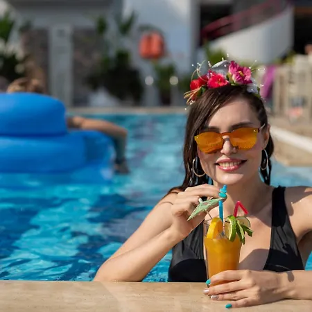 Mendos Garden Exclusive Отель